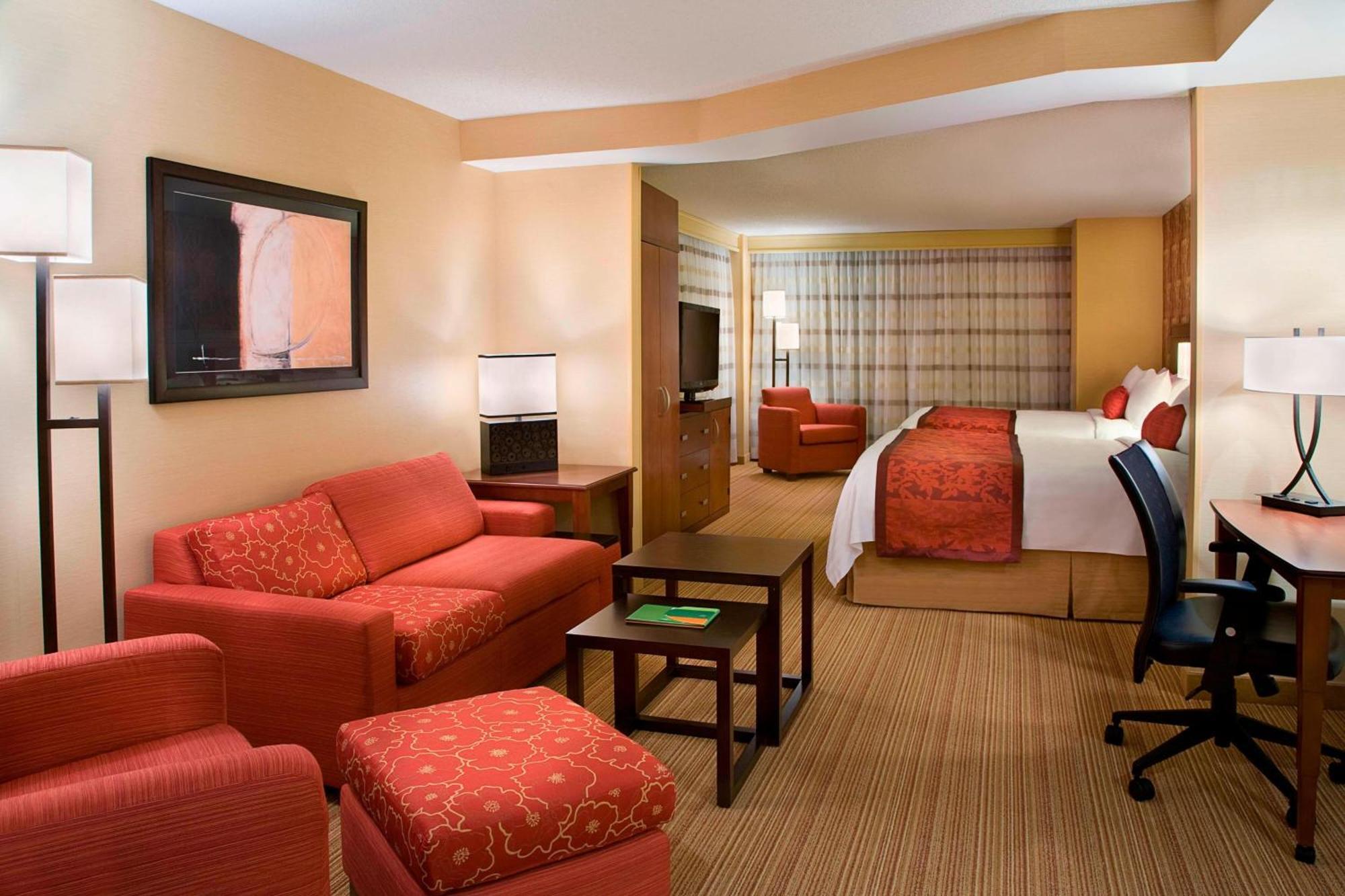 Hotel Courtyard By Marriott Airport Calgary