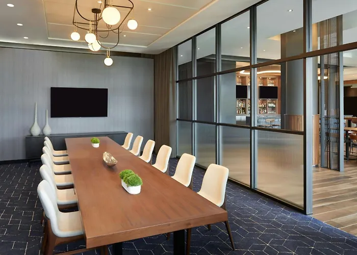 Courtyard By Marriott Calgary Airport