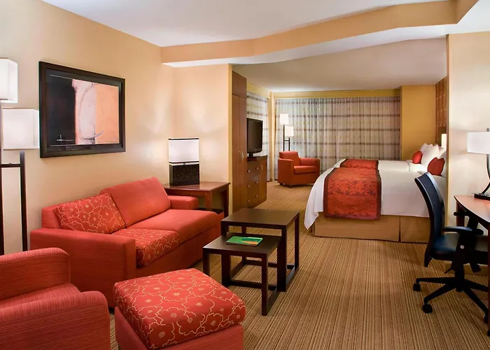 Courtyard By Marriott Calgary Airport