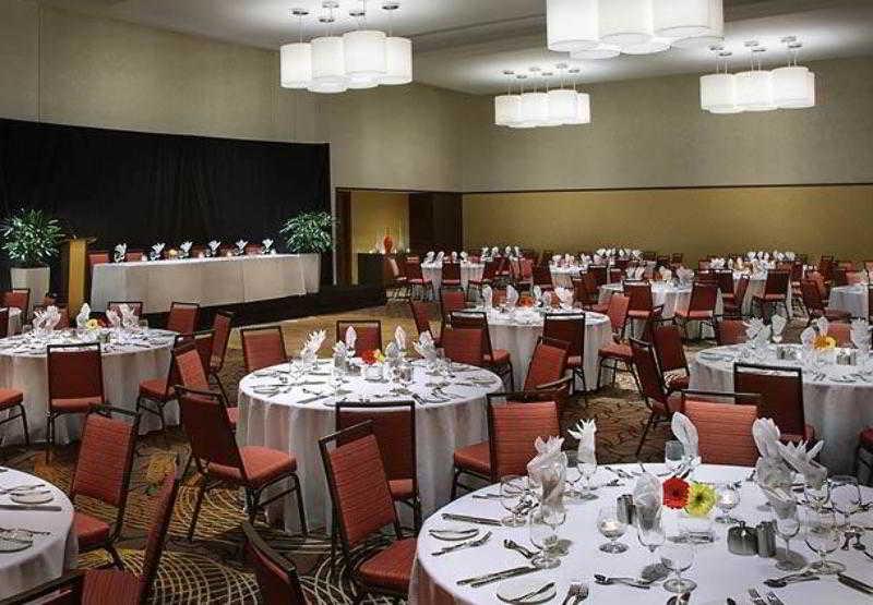 Courtyard By Marriott Airport Hotel 4*