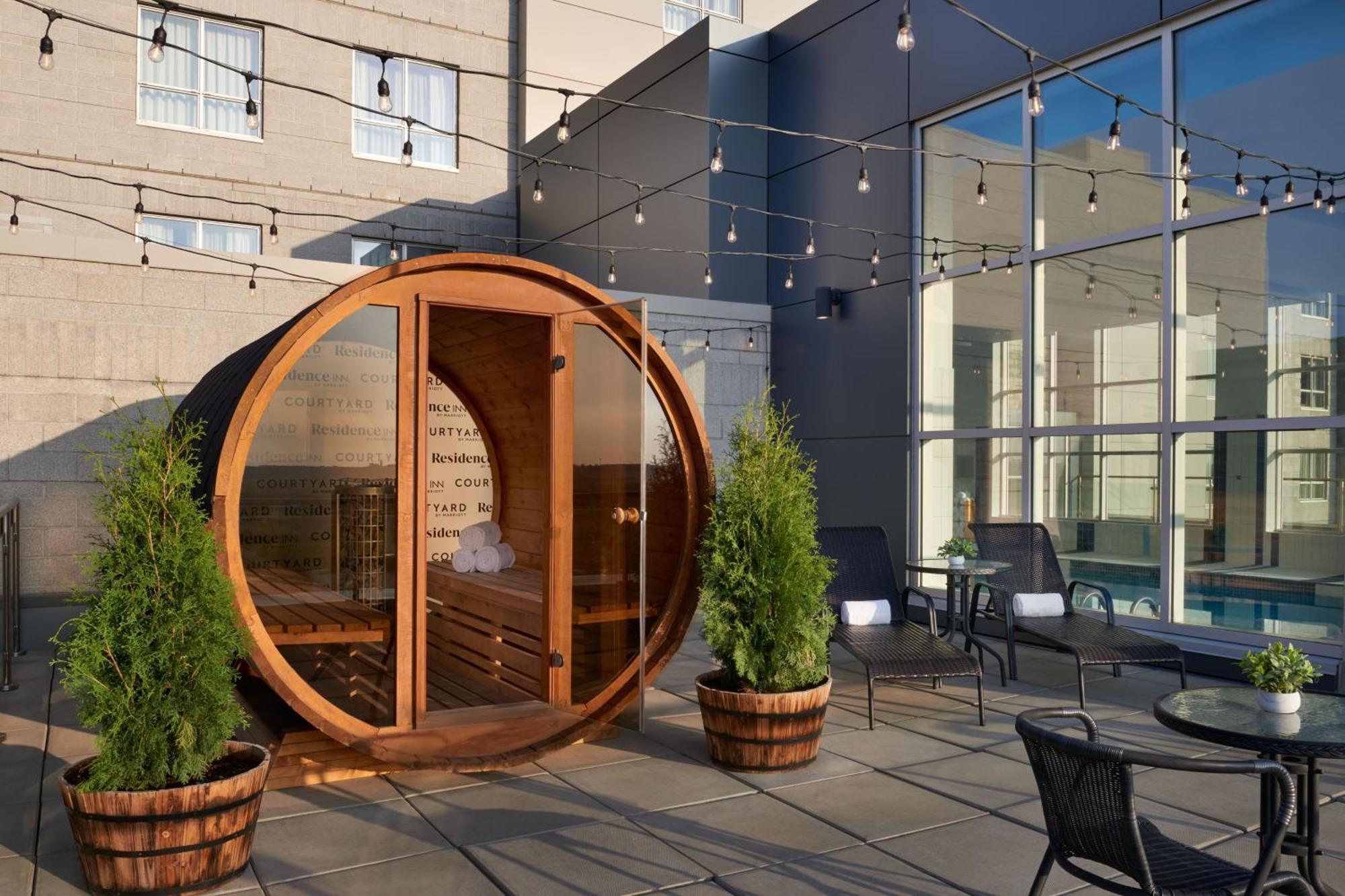 Courtyard By Marriott Airport Calgary