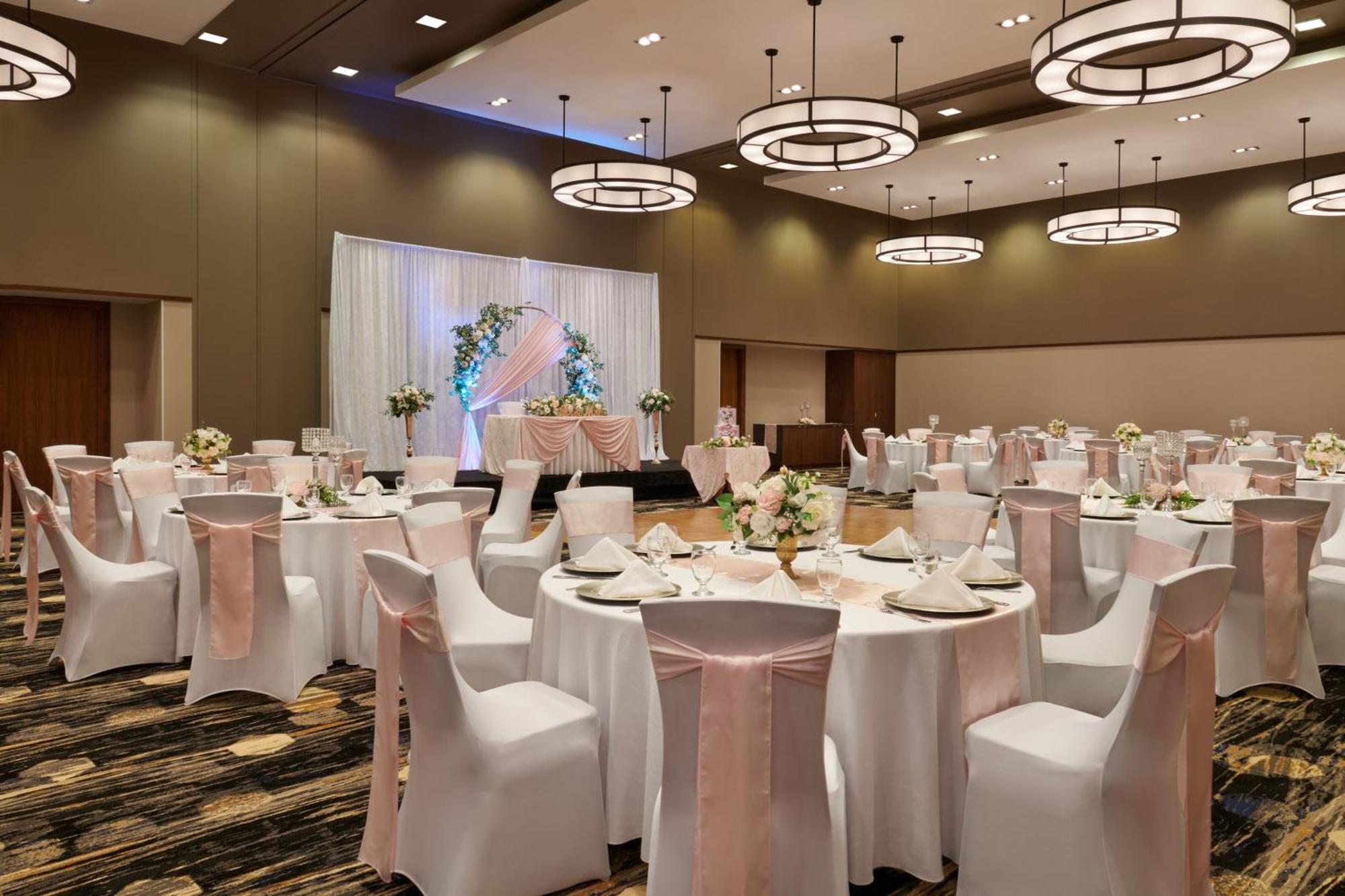 Courtyard By Marriott Airport Calgary